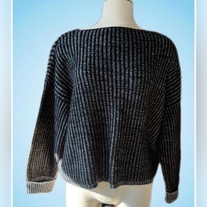 Cozy thick sweater 🥰